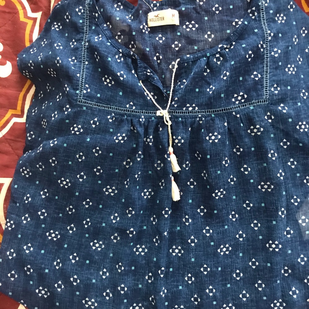Women’s shirt